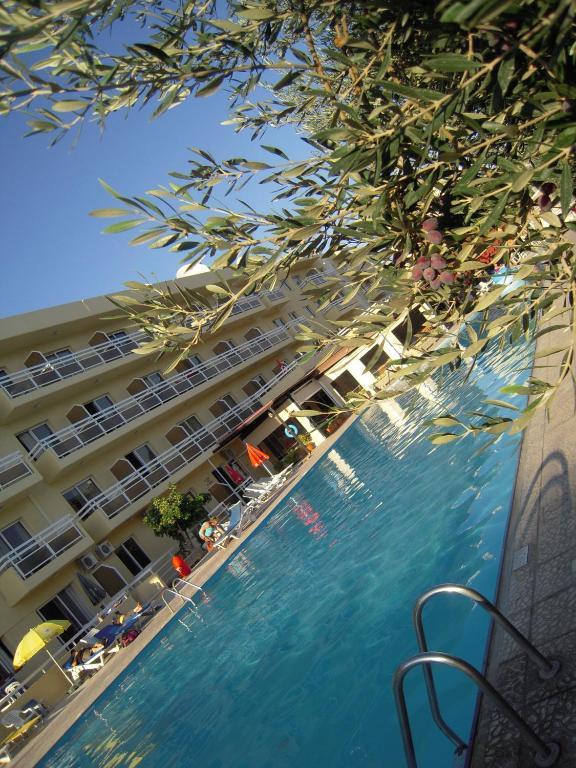 Aparthotel Sunquest Gardens Holiday Limassol