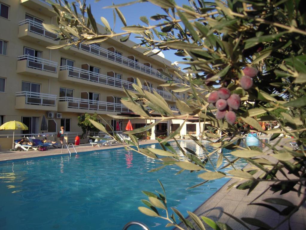 Sunquest Gardens