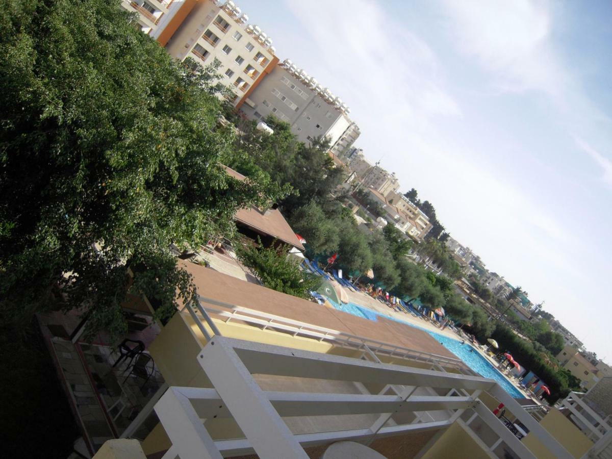 Sunquest Gardens